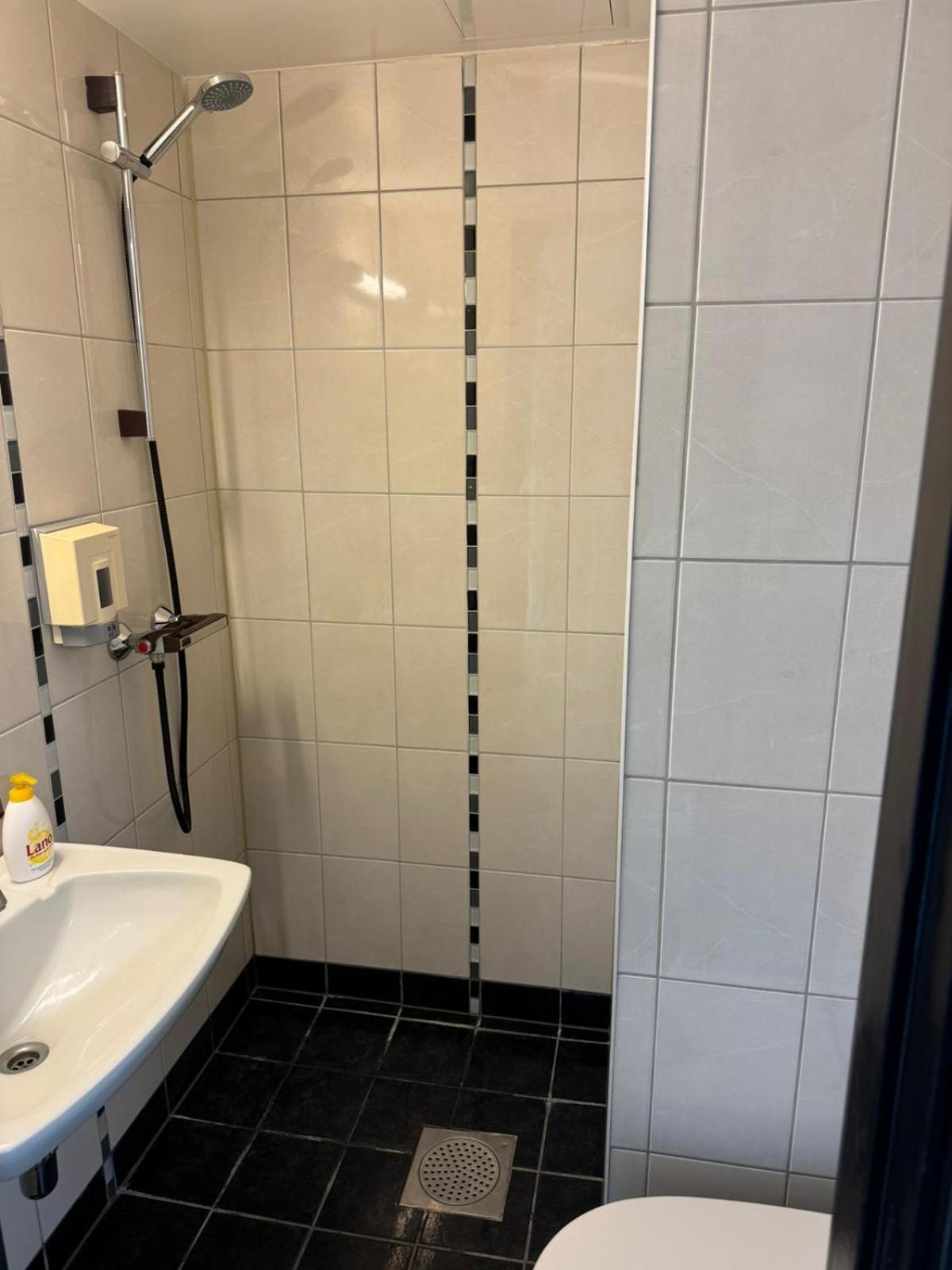 Voss Budget Apartments & Rooms Ngoại thất bức ảnh